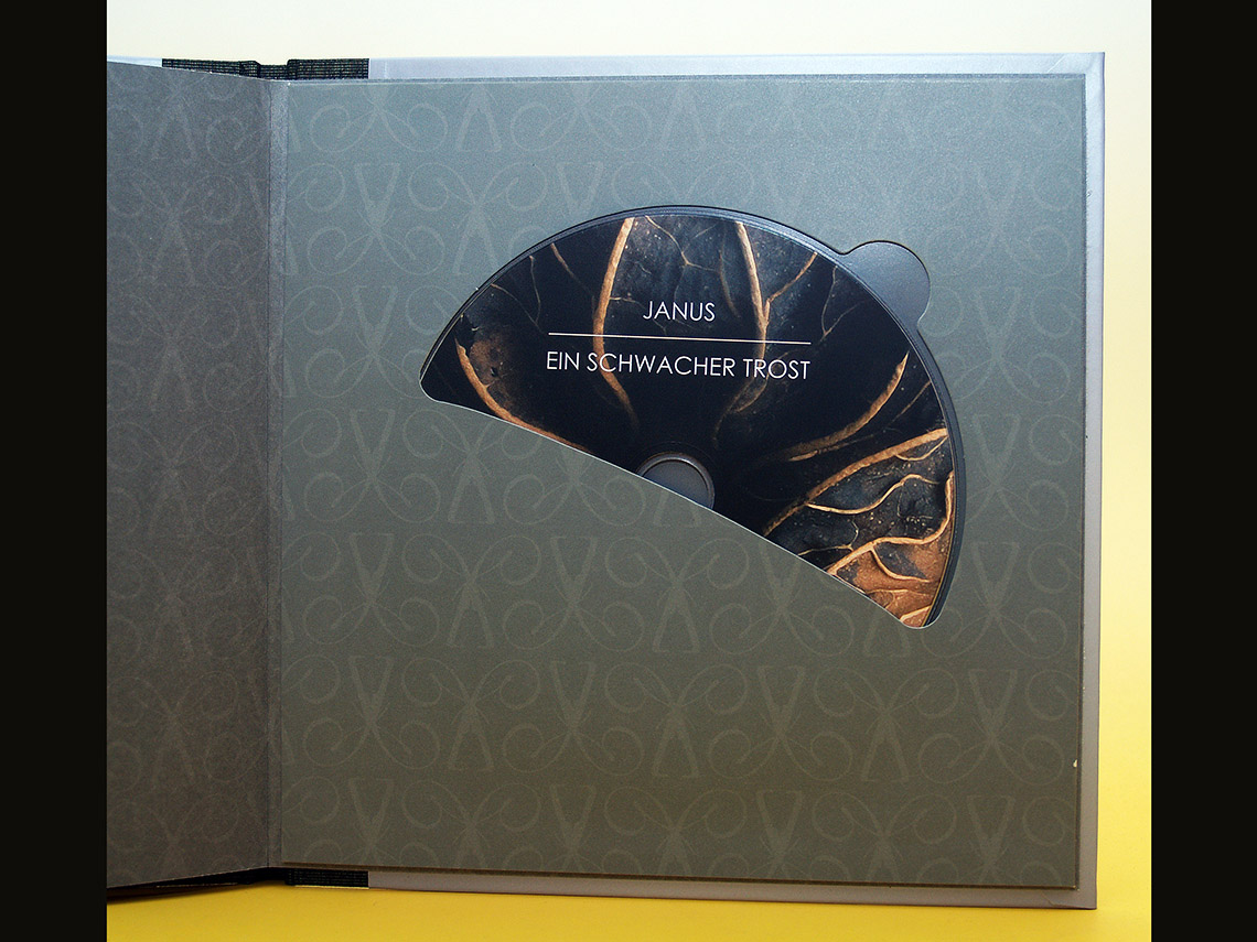 CD-Halterung im Buch